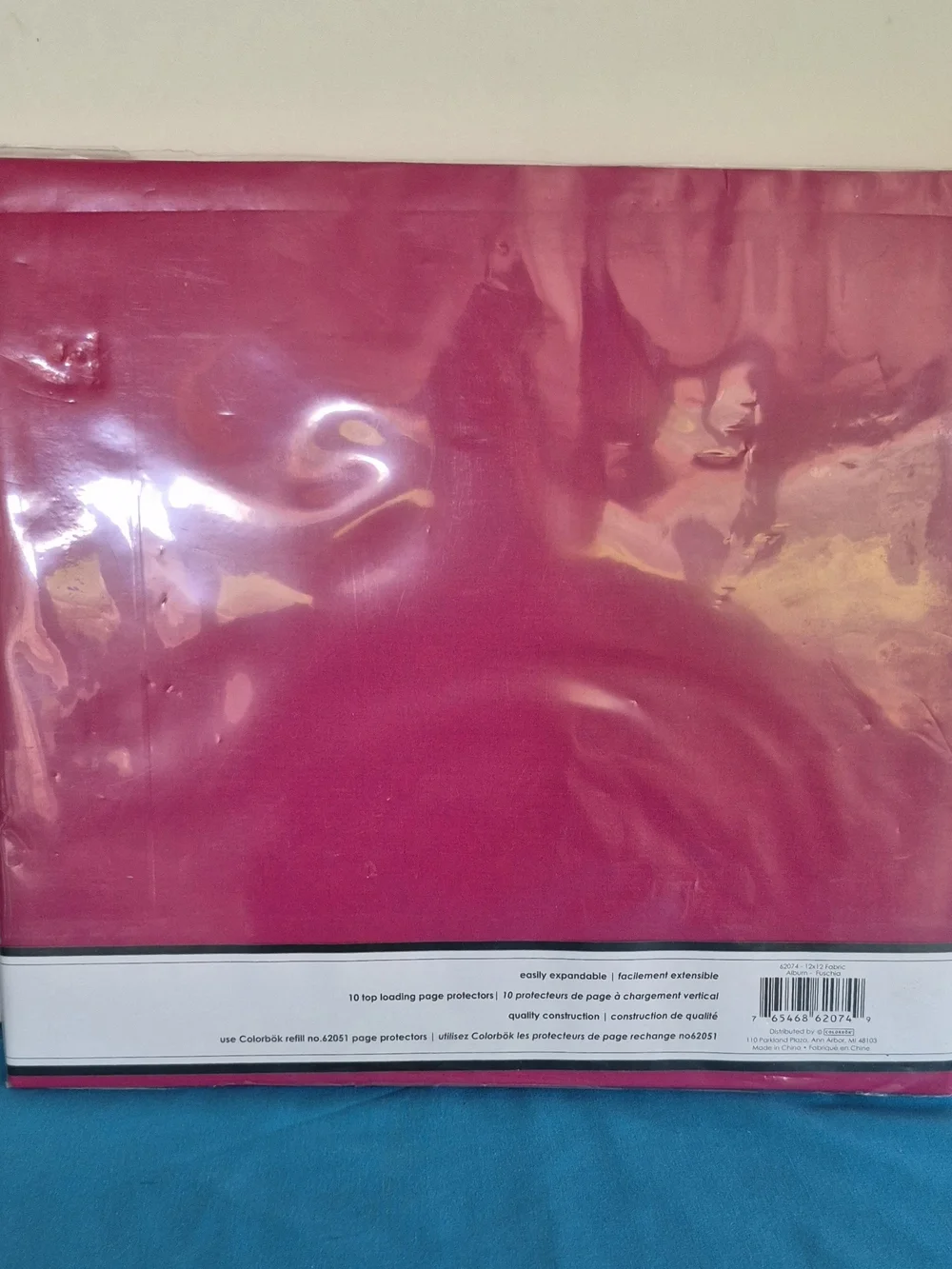Colorbok Hot Pink Fabric Scrapbook Album 12x12 and 10 Sheet Protectors
